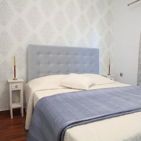 Pirofani Villa Apartments Apolpaina Esterno foto