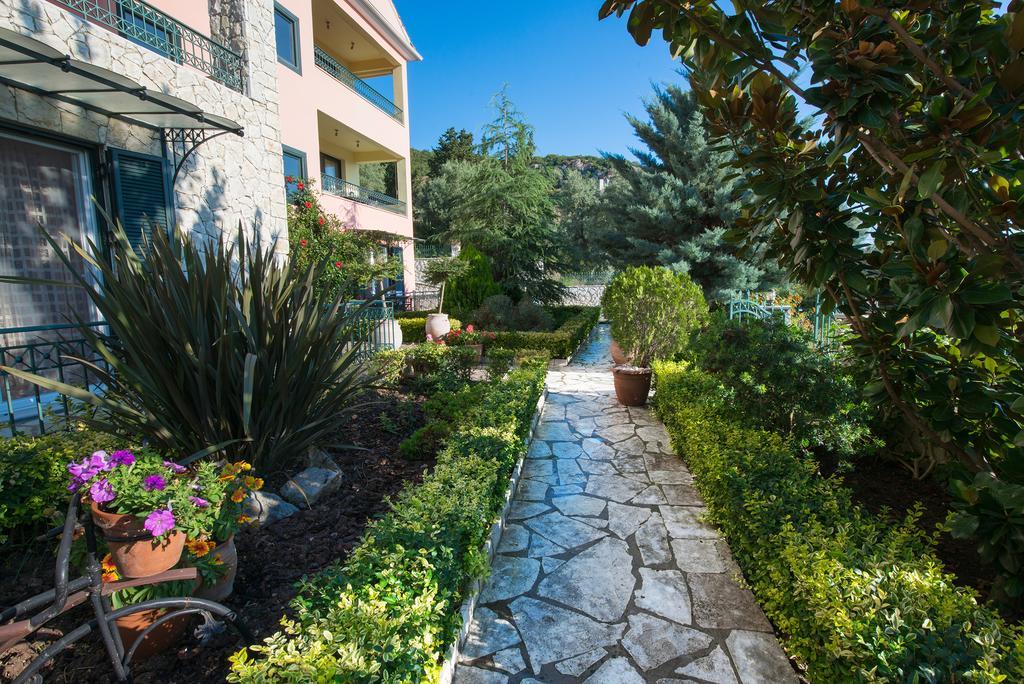 Pirofani Villa Apartments Apolpaina Esterno foto