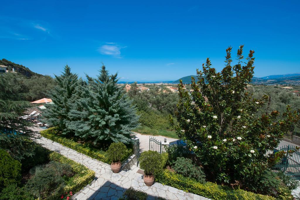 Pirofani Villa Apartments Apolpaina Esterno foto